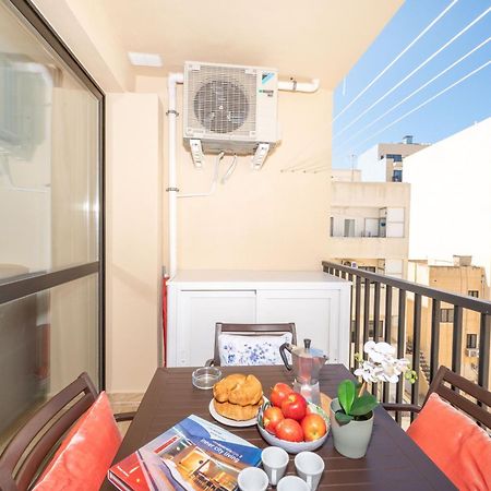 Sea Bliss Apartments With Terrace Just Off Seafront In St Paul'S Bay - By Getawaysmalta Σεντ Πόλς Μπέι Εξωτερικό φωτογραφία
