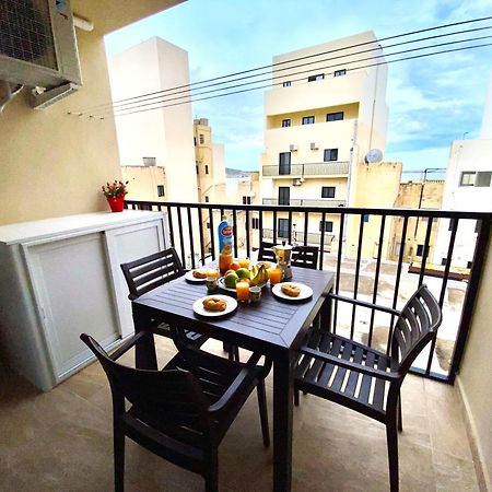 Sea Bliss Apartments With Terrace Just Off Seafront In St Paul'S Bay - By Getawaysmalta Σεντ Πόλς Μπέι Εξωτερικό φωτογραφία