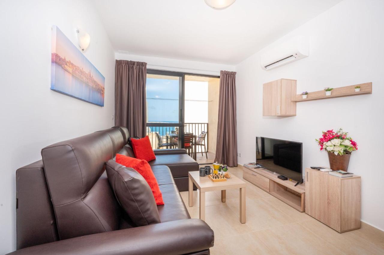 Sea Bliss Apartments With Terrace Just Off Seafront In St Paul'S Bay - By Getawaysmalta Σεντ Πόλς Μπέι Εξωτερικό φωτογραφία