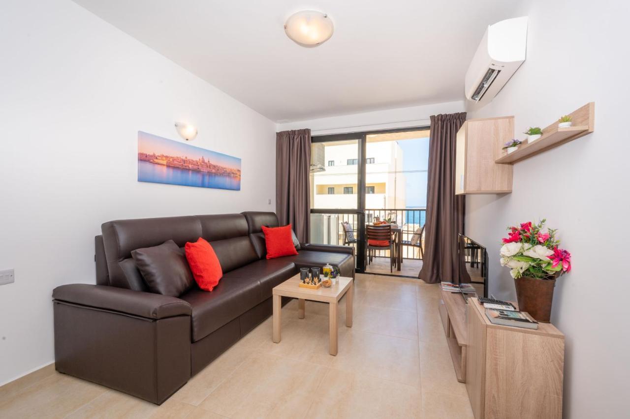 Sea Bliss Apartments With Terrace Just Off Seafront In St Paul'S Bay - By Getawaysmalta Σεντ Πόλς Μπέι Εξωτερικό φωτογραφία