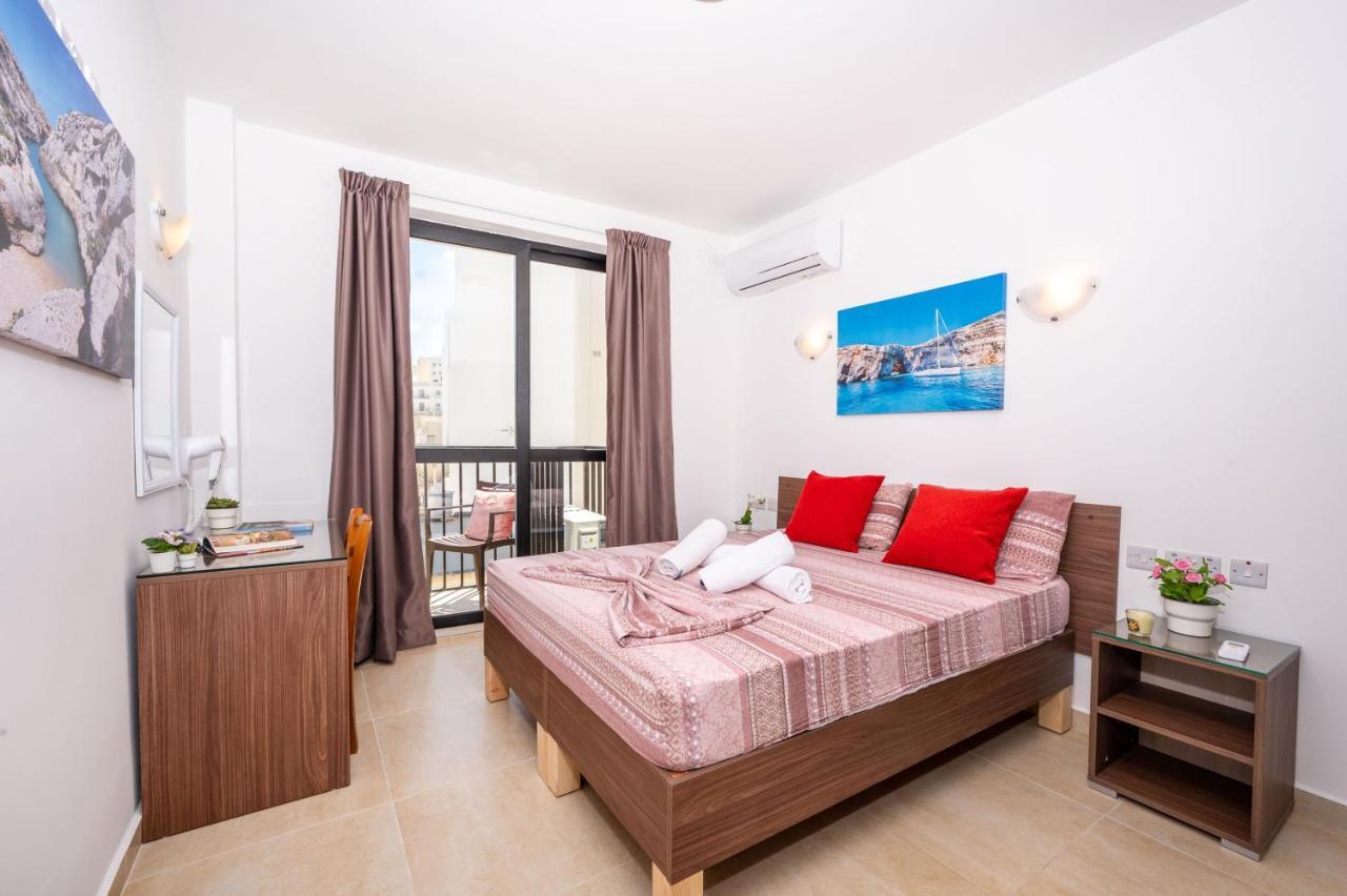 Sea Bliss Apartments With Terrace Just Off Seafront In St Paul'S Bay - By Getawaysmalta Σεντ Πόλς Μπέι Εξωτερικό φωτογραφία